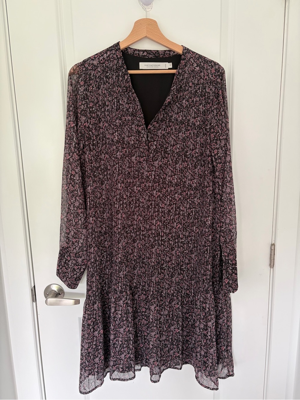Contemporaine by Simons Relaxed Black Purple and Pink Floral Midi Dress